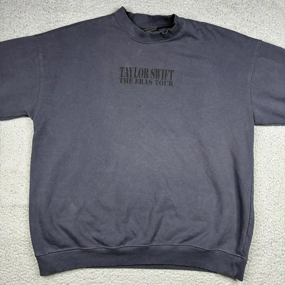 Taylor Swift Eras Tour 2023 Crewneck Sweatshirt Medium Official Concert Merch - Picture 6 of 8